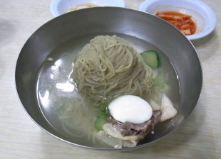 平壌冷麺2.JPG